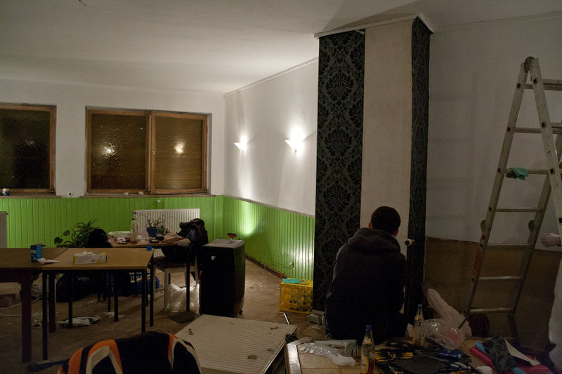 Datei:Backspace renovieren 03 01 2012 13.jpg