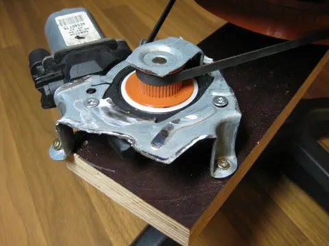 Drehteller (kleines Zahnrad)